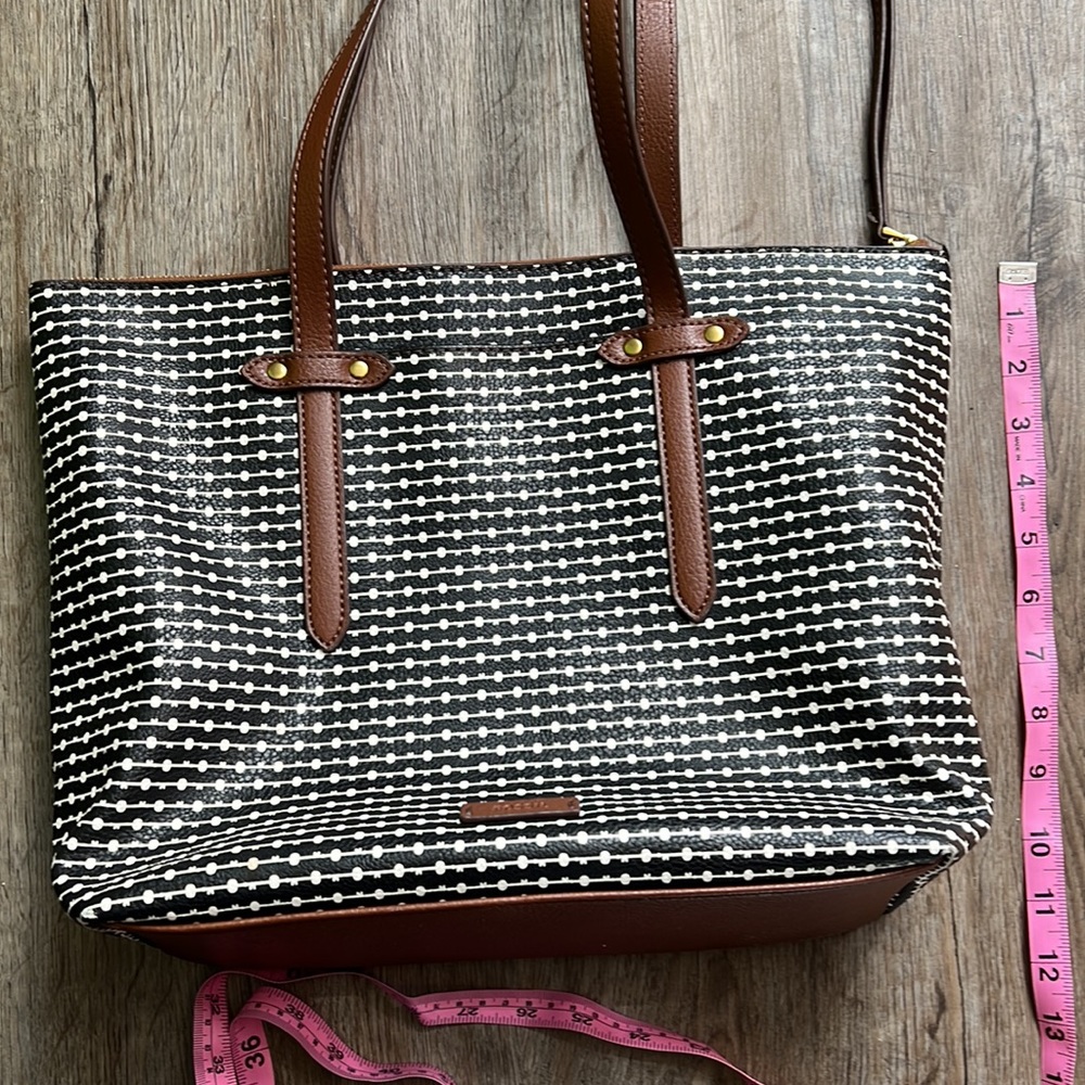 Fossil Large Tote - Picture 3 of 8